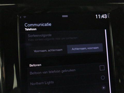 Volvo V60 2.0 B4 R-Design | Stoelverwarming | Adaptive cruise | Carplay | Camera | Keyless | Navigatie | Half leder | Full LED | Parkeerhulp | Climate control