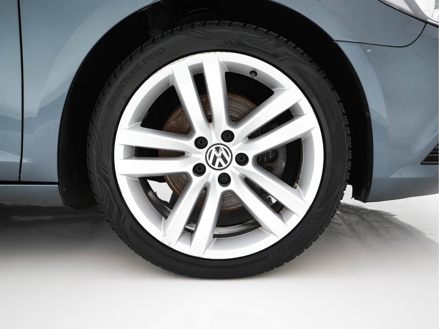 Volkswagen CC 1.8 TSI Aut. *LEATHER | BI-XENON | HEATED-SPORTSEATS | NAVI-FULLMAP | ECC | PDC | CRUISE | SHIFTPADDLES | PRIVACY-GLASS | TOWBAR | 18''ALU*