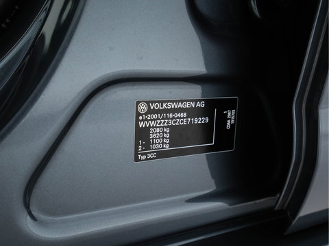 Volkswagen CC 1.8 TSI Aut. *LEATHER | BI-XENON | HEATED-SPORTSEATS | NAVI-FULLMAP | ECC | PDC | CRUISE | SHIFTPADDLES | PRIVACY-GLASS | TOWBAR | 18''ALU*