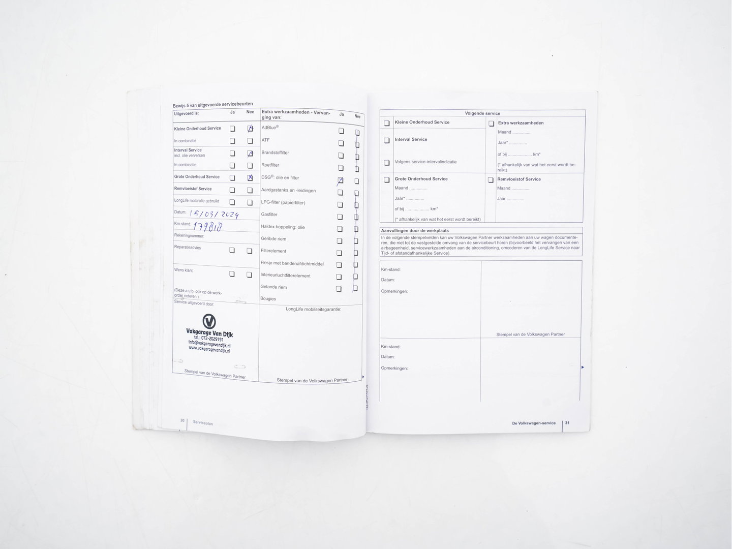 Volkswagen CC 1.8 TSI Aut. *LEATHER | BI-XENON | HEATED-SPORTSEATS | NAVI-FULLMAP | ECC | PDC | CRUISE | SHIFTPADDLES | PRIVACY-GLASS | TOWBAR | 18''ALU*