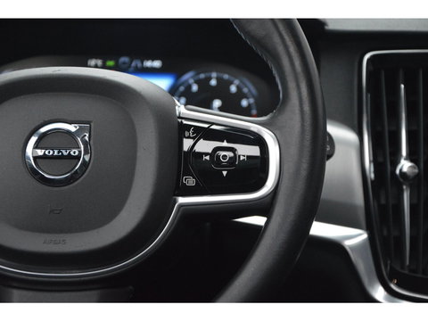 Volvo V90 Cross Country T5 AWD | Panoramadak | Trekhaak 2400KG | Stoelverwarming | Leer | Apple CarPlay | BLIS |