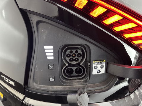 Kia Ev6 GT-Line 77.4 kWh [ 3-Fase-11kW ] (SOH-100%) (INCL-BTW) Aut. *HEATPUMP | PANO | HEAD-UP | LEATHER-ALCANTARA | ADAPTIVE-CRUISE | DIGI-COCKPIT | MERIDIAN-AUDIO | MEMORYPACK | FULL-LED | KEYLESS | TOPVIEW | DAB | BLINDSPOT | NAVI-FULLMAP |