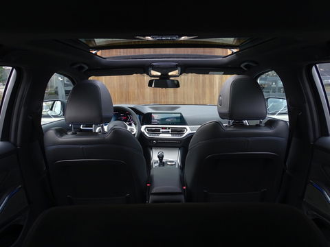 BMW 3 Serie Touring 330e 292PK High Exc. / M-Sport Individual / laser