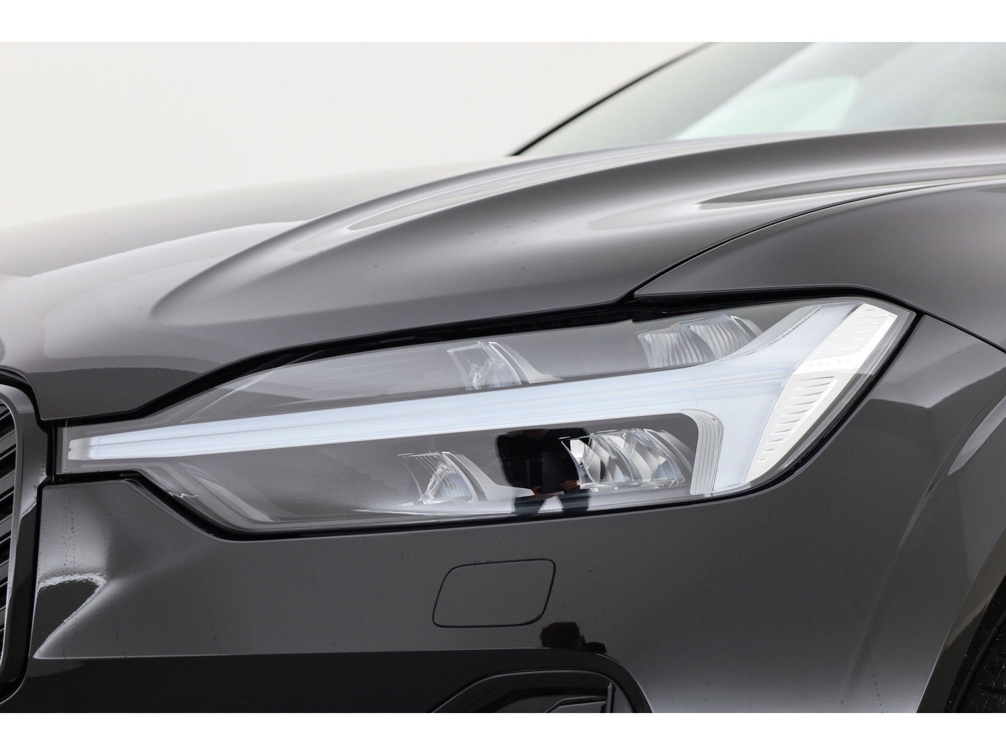 Volvo XC60 2.0 T6 Plug-in hybrid AWD Plus Black Edition | Pano | 360Cam | Stoel- Stuurverw. | Memory | Harman Kardon | CarPlay | 21''