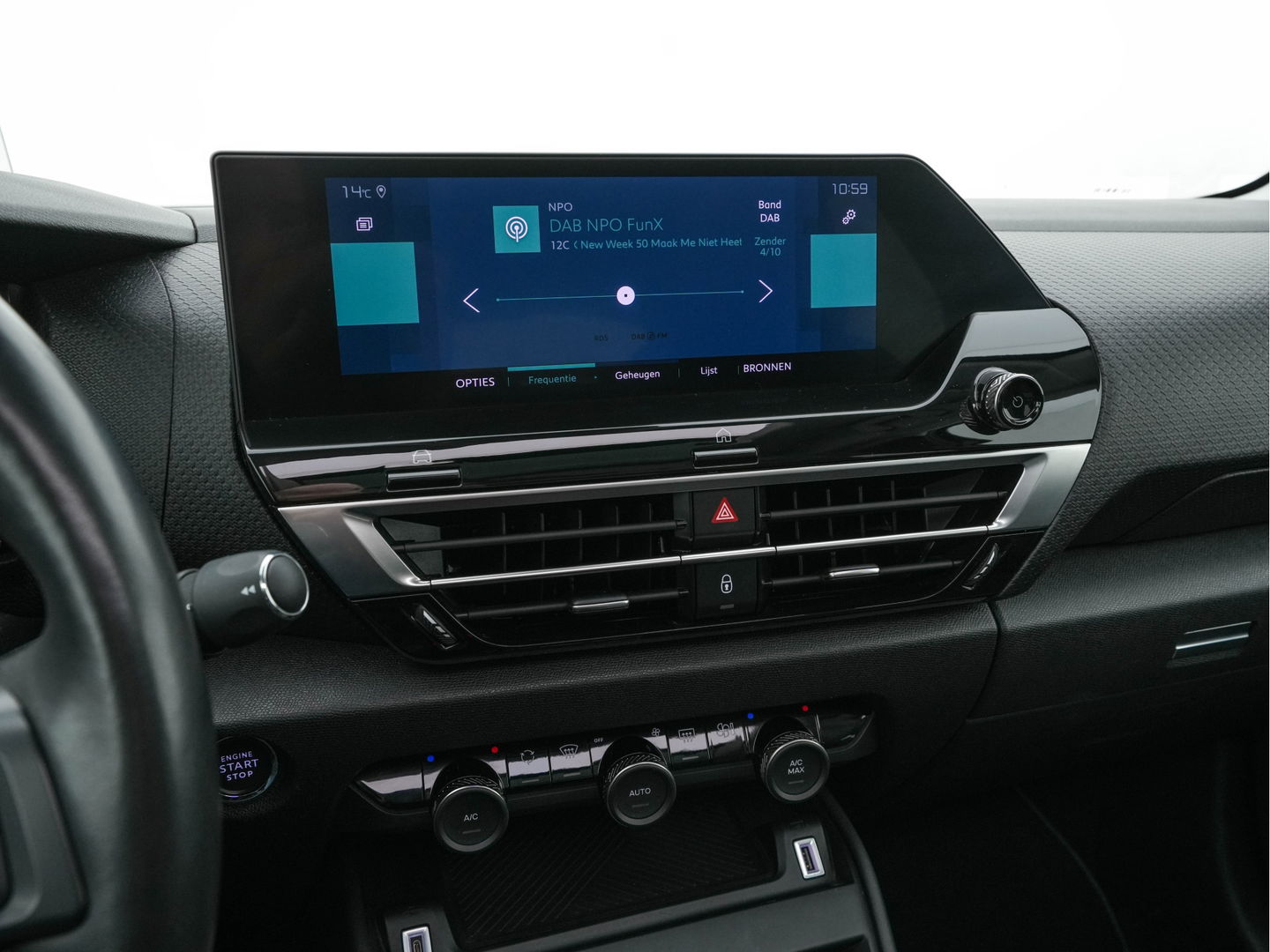 Citroën Ë-C4 Feel 50 kWh [ 3-Fase-11kW ] (SOH-91%) (INCL-BTW) *PANO | HEAD-UP | LEATHER-FABRIC | FULL-LED | DIGI-COCKPIT | BLINDSPOT | CARPLAY | COMFORT-SEATS | ECC | LANE-ASSIST | KEYLESS | PDC | CRUISE | DAB  | CCS-FASTLOADER | 18''ALU*