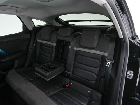 Citroën Ë-C4 Feel 50 kWh [ 3-Fase-11kW ] (SOH-91%) (INCL-BTW) *PANO | HEAD-UP | LEATHER-FABRIC | FULL-LED | DIGI-COCKPIT | BLINDSPOT | CARPLAY | COMFORT-SEATS | ECC | LANE-ASSIST | KEYLESS | PDC | CRUISE | DAB  | CCS-FASTLOADER | 18''ALU*