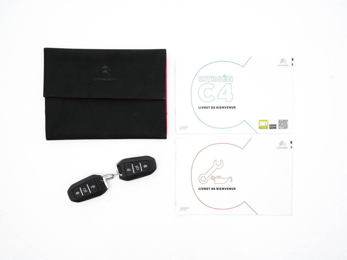 Citroën Ë-C4 Feel 50 kWh [ 3-Fase-11kW ] (SOH-91%) (INCL-BTW) *PANO | HEAD-UP | LEATHER-FABRIC | FULL-LED | DIGI-COCKPIT | BLINDSPOT | CARPLAY | COMFORT-SEATS | ECC | LANE-ASSIST | KEYLESS | PDC | CRUISE | DAB  | CCS-FASTLOADER | 18''ALU*