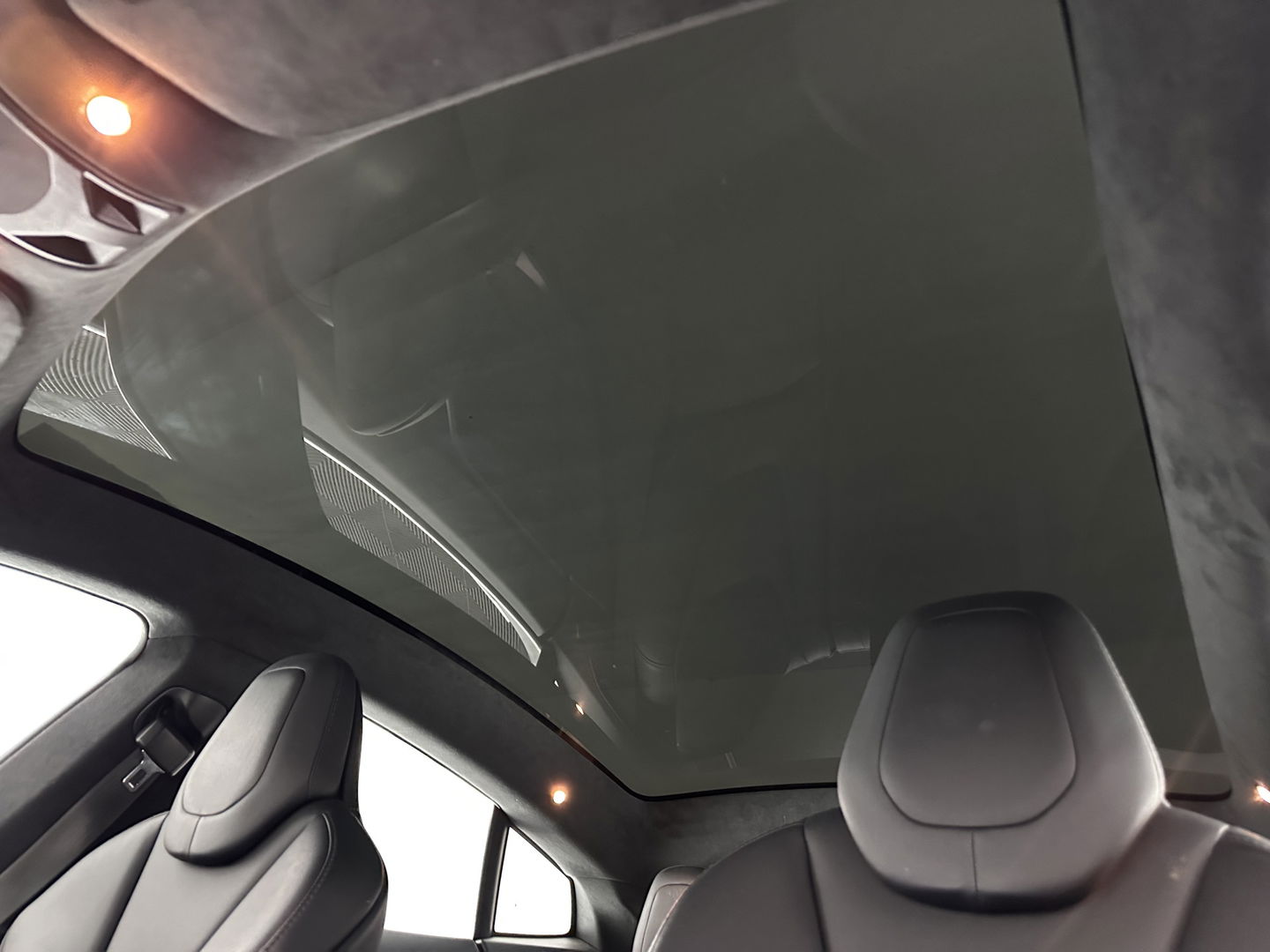 Tesla Model S 75D Base [ 3-Fase ] {SOH-85%} (INCL-BTW) Aut. *PANO-WINDOW | LEATHER | AIR-SUSPENION | FULL-LED | NAVI-FULLMAP | KEYLESS | MEMORY-PACK | HEATED-COMFORTSEATS | DIGI-COCKPIT | CARBON-INLAY | AUTO-PILOT | 19"ALU*