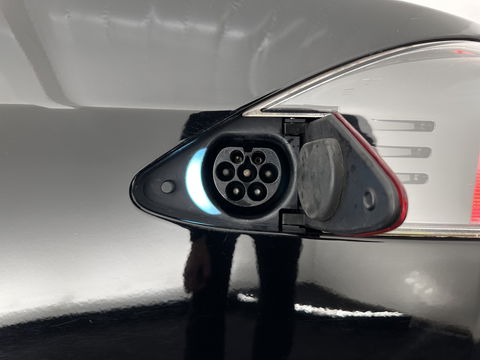 Tesla Model S 75D Base [ 3-Fase ] {SOH-85%} (INCL-BTW) Aut. *PANO-WINDOW | LEATHER | AIR-SUSPENION | FULL-LED | NAVI-FULLMAP | KEYLESS | MEMORY-PACK | HEATED-COMFORTSEATS | DIGI-COCKPIT | CARBON-INLAY | AUTO-PILOT | 19"ALU*