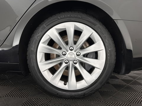 Tesla Model S 75D Base [ 3-Fase ] {SOH-85%} (INCL-BTW) Aut. *PANO-WINDOW | LEATHER | AIR-SUSPENION | FULL-LED | NAVI-FULLMAP | KEYLESS | MEMORY-PACK | HEATED-COMFORTSEATS | DIGI-COCKPIT | CARBON-INLAY | AUTO-PILOT | 19"ALU*
