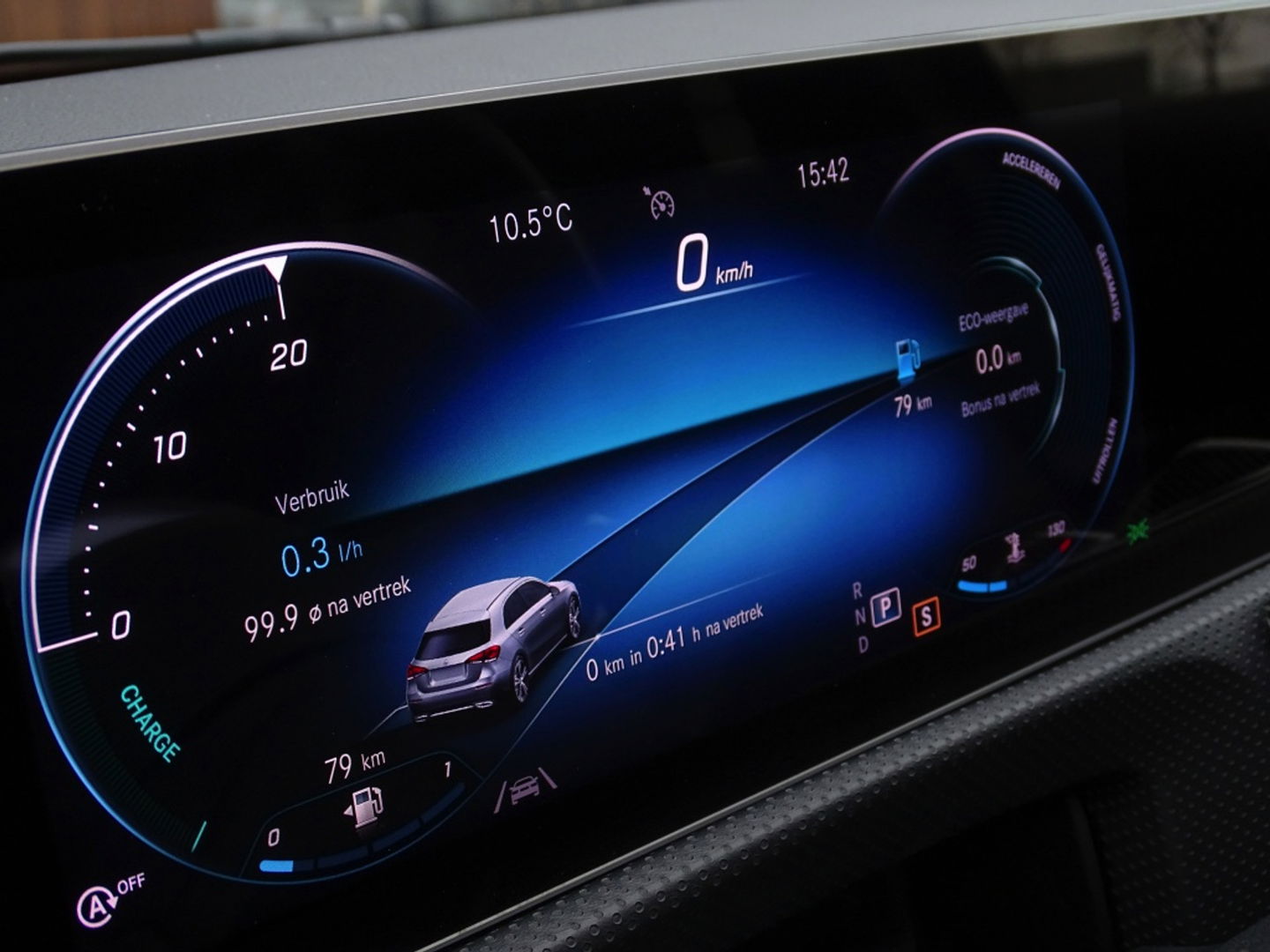 Mercedes-Benz A-Klasse 180d Bns Sol. AMG-pakket / Burmester / dakraam / LED