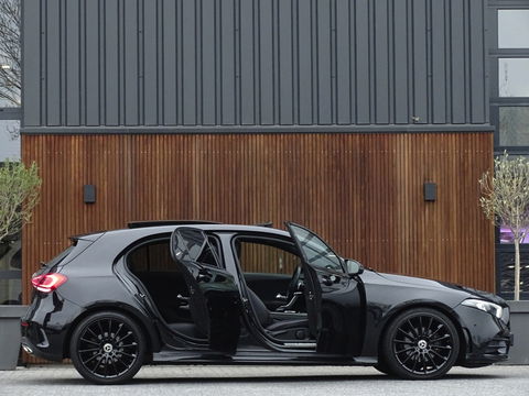 Mercedes-Benz A-Klasse 180d Bns Sol. AMG-pakket / Burmester / dakraam / LED