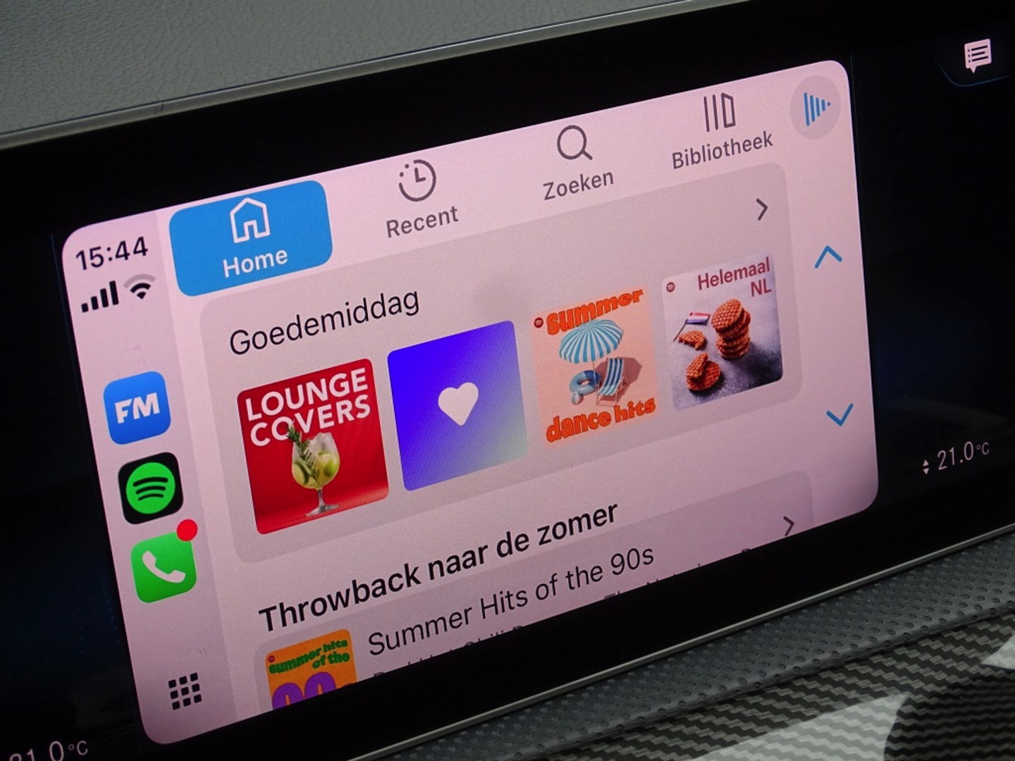 Mercedes-Benz A-Klasse 180d Bns Sol. AMG-pakket / Burmester / dakraam / LED