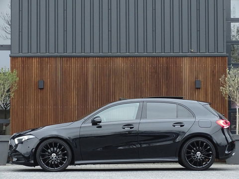Mercedes-Benz A-Klasse 180d Bns Sol. AMG-pakket / Burmester / dakraam / LED