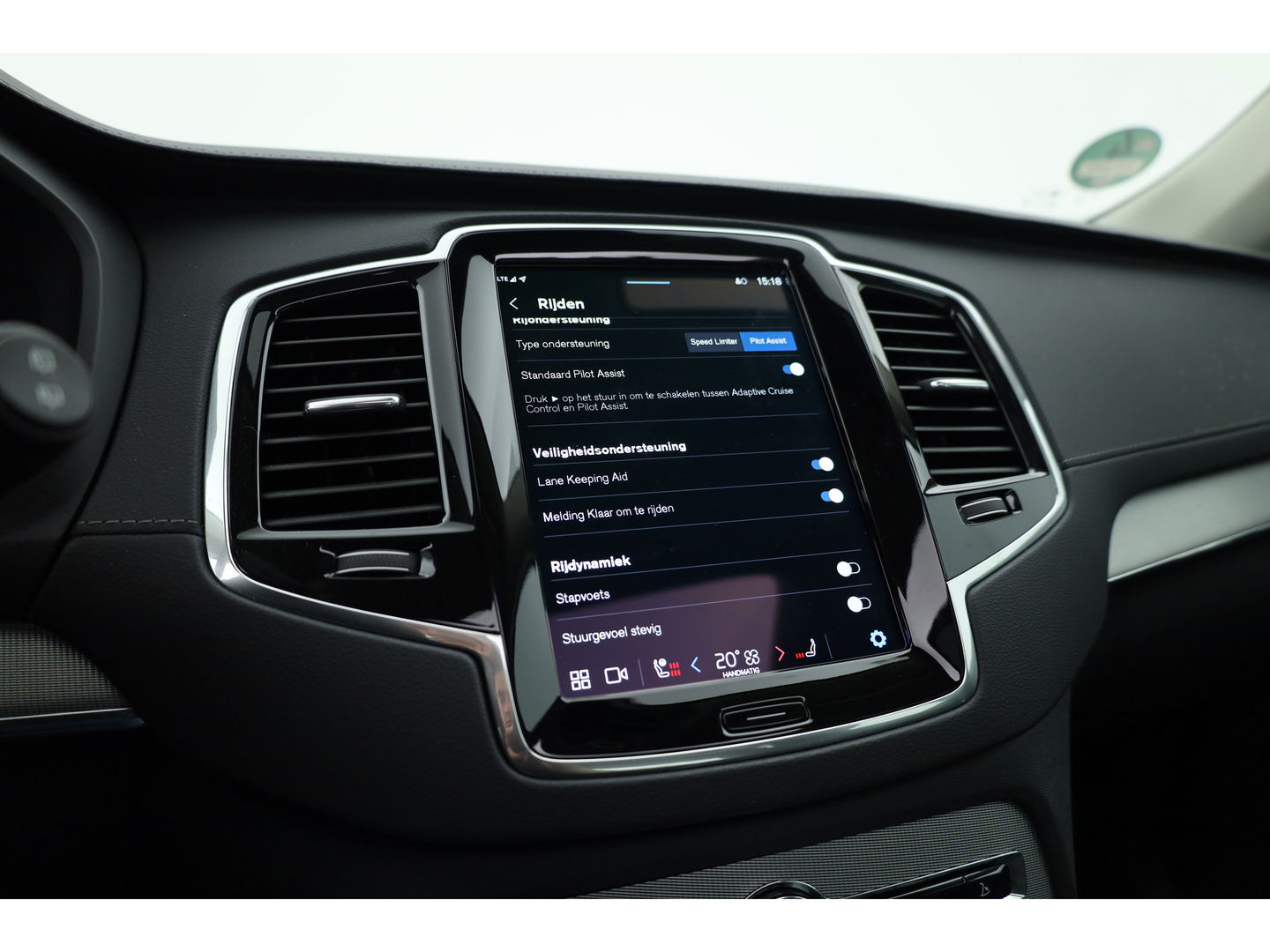 Volvo XC90 2.0 T8 Recharge AWD Ultimate Bright | Pano-dak | Head-up | Harman / Kardon Audio | ACC | Blis | Standkachel |