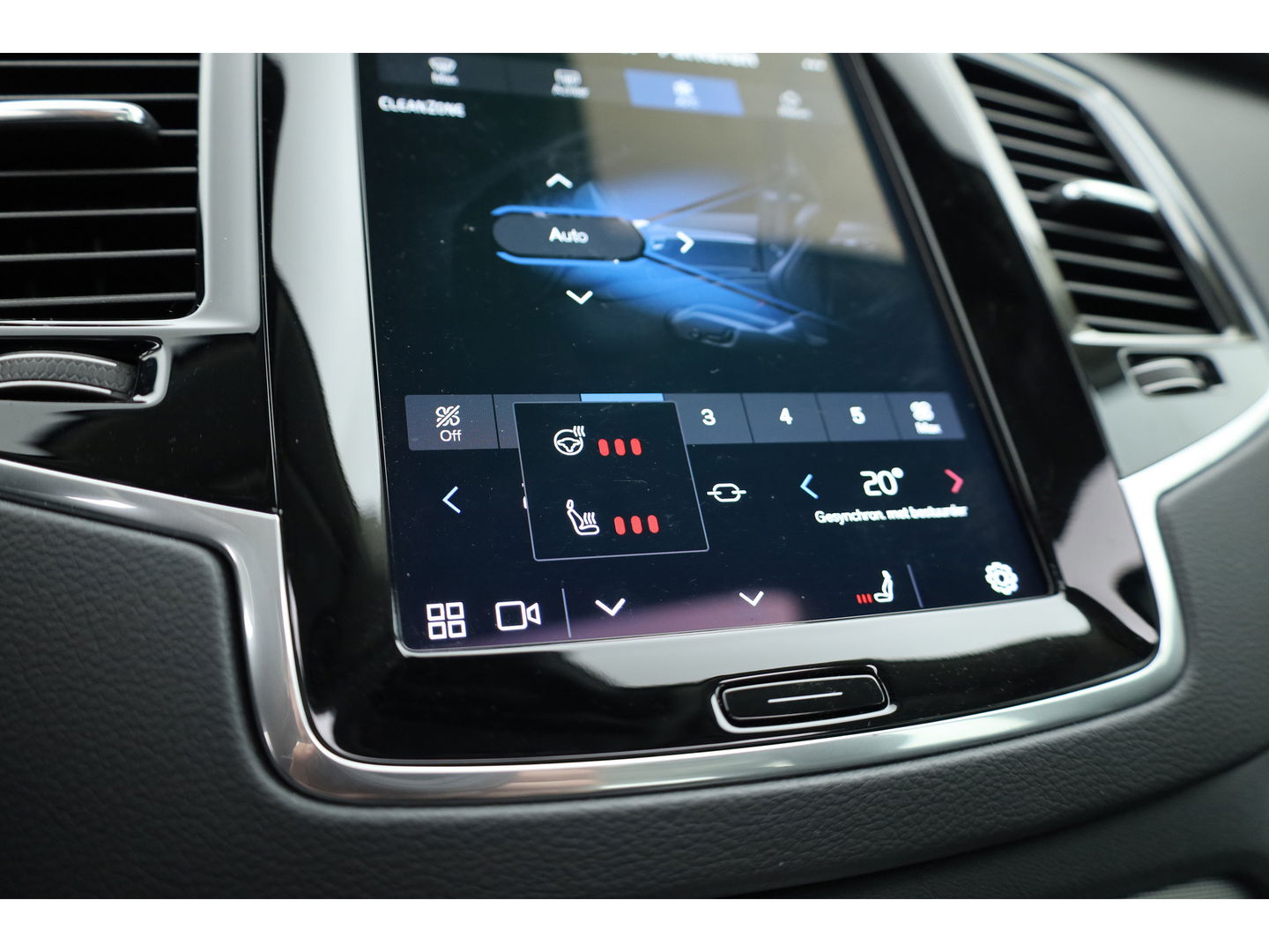 Volvo XC90 2.0 T8 Recharge AWD Ultimate Bright | Pano-dak | Head-up | Harman / Kardon Audio | ACC | Blis | Standkachel |