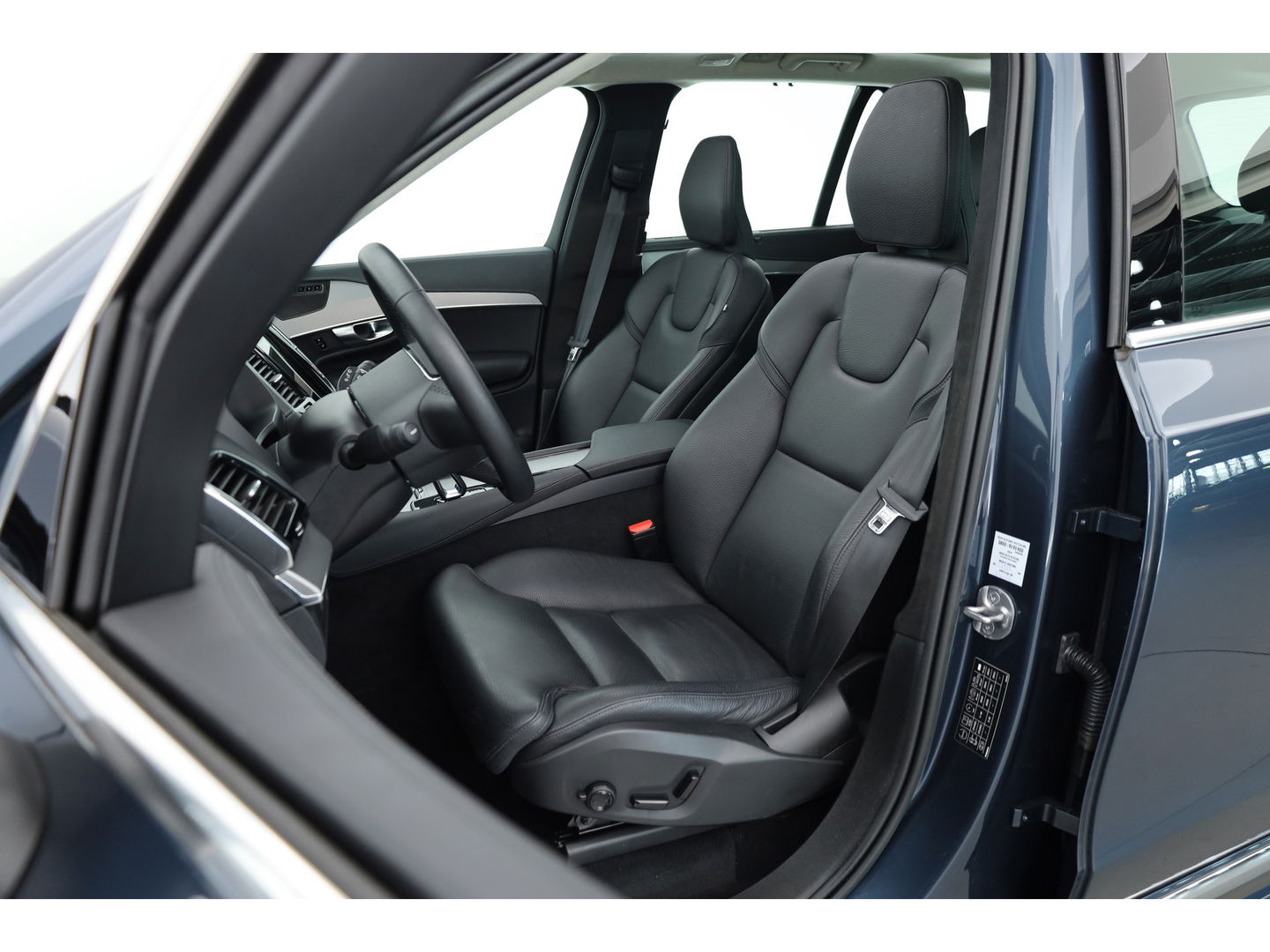 Volvo XC90 2.0 T8 Recharge AWD Ultimate Bright | Pano-dak | Head-up | Harman / Kardon Audio | ACC | Blis | Standkachel |