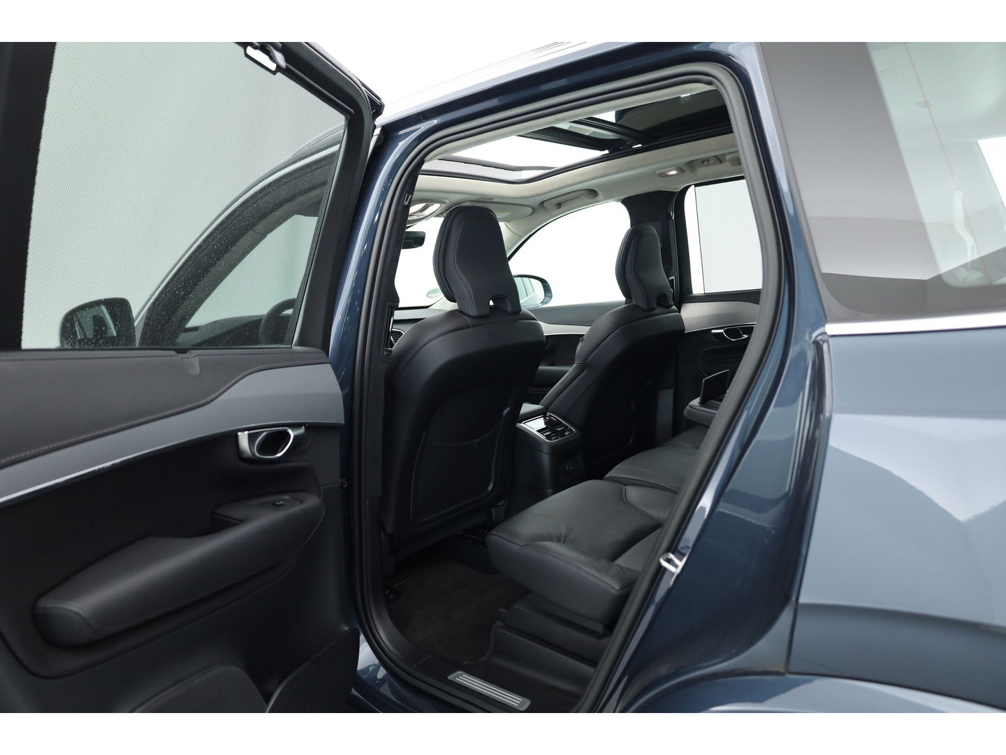 Volvo XC90 2.0 T8 Recharge AWD Ultimate Bright | Pano-dak | Head-up | Harman / Kardon Audio | ACC | Blis | Standkachel |