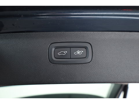 Volvo XC90 2.0 T8 Recharge AWD Ultimate Bright | Pano-dak | Head-up | Harman / Kardon Audio | ACC | Blis | Standkachel |