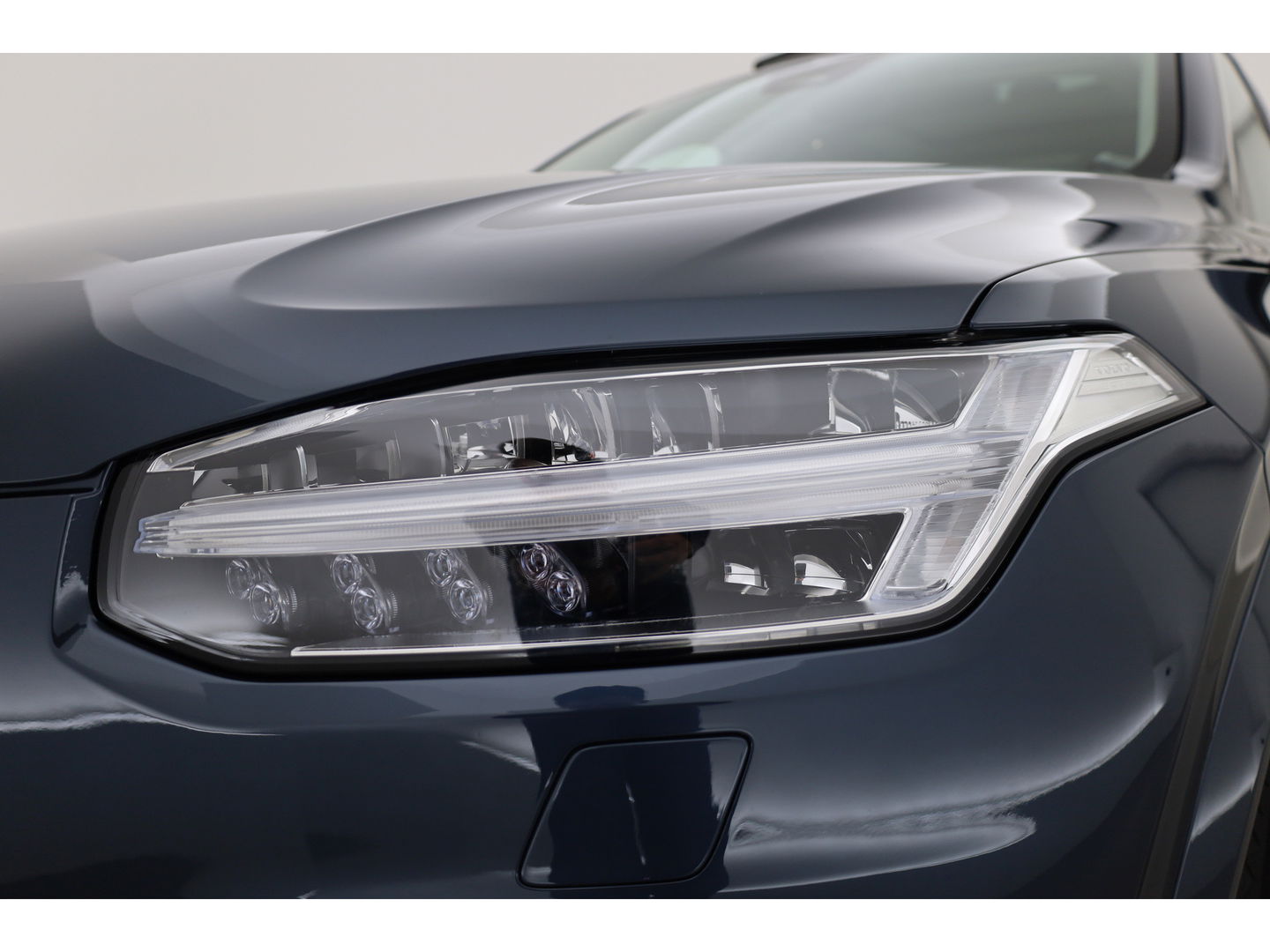 Volvo XC90 2.0 T8 Recharge AWD Ultimate Bright | Pano-dak | Head-up | Harman / Kardon Audio | ACC | Blis | Standkachel |