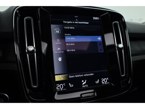 Volvo XC40 1.5 T4 Plug-in hybrid Plus Dark | Pano | Apple CarPlay | Stoel-Stuurverw. | Harman Kardon | Leder | Trekhaak |