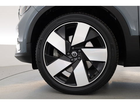 Volvo XC40 1.5 T4 Plug-in hybrid Plus Dark | Pano | Apple CarPlay | Stoel-Stuurverw. | Harman Kardon | Leder | Trekhaak |
