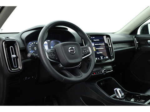 Volvo XC40 1.5 T4 Plug-in hybrid Plus Dark | Pano | Apple CarPlay | Stoel-Stuurverw. | Harman Kardon | Leder | Trekhaak |
