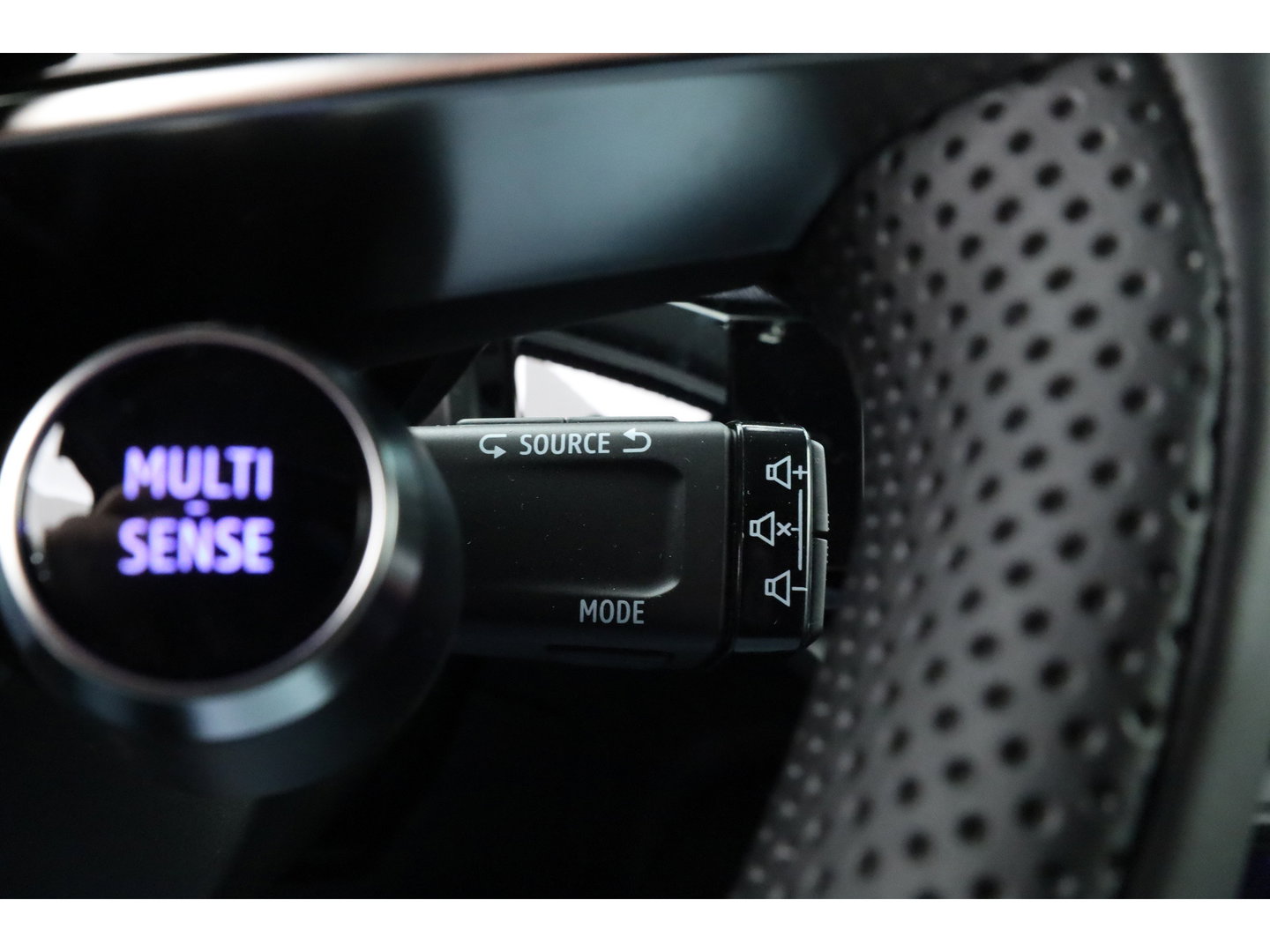 Renault 5 comfort range techno 52 kWh | Winter Pack | Camera | Adapt. Cruise | Apple CarPlay + Google info. JNG-90-T