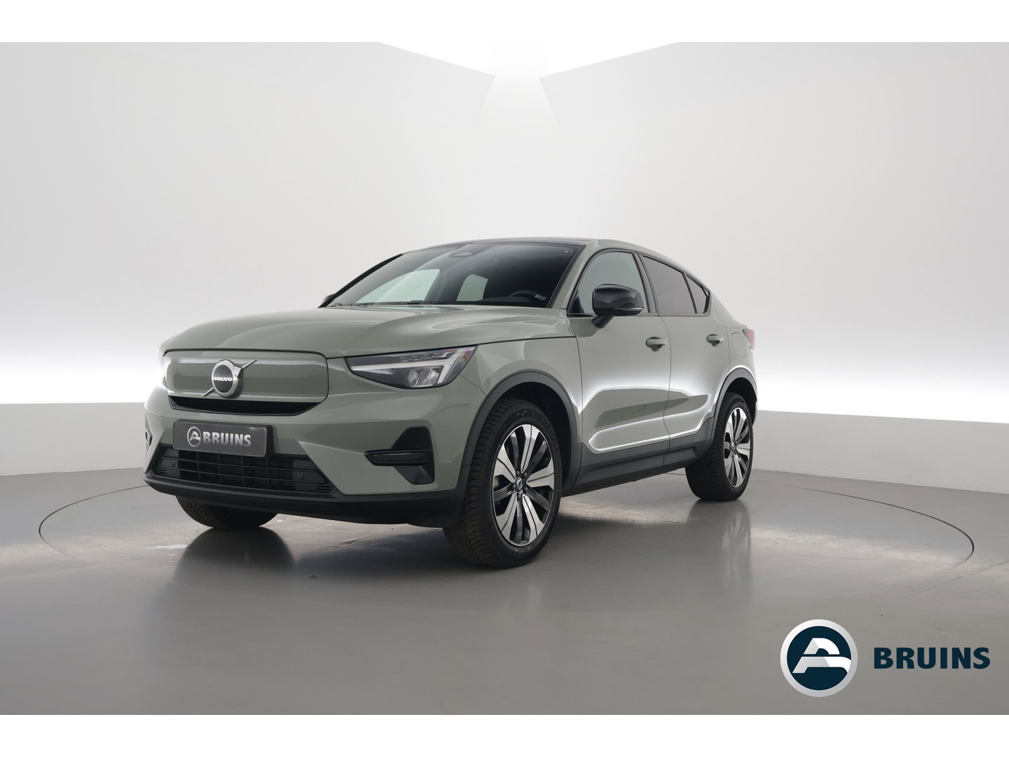 Volvo C40 Single Motor Core 69 kWh | 438 Km | Trekhaak | Google | Stoel + stuurverw. | Warmtepomp |