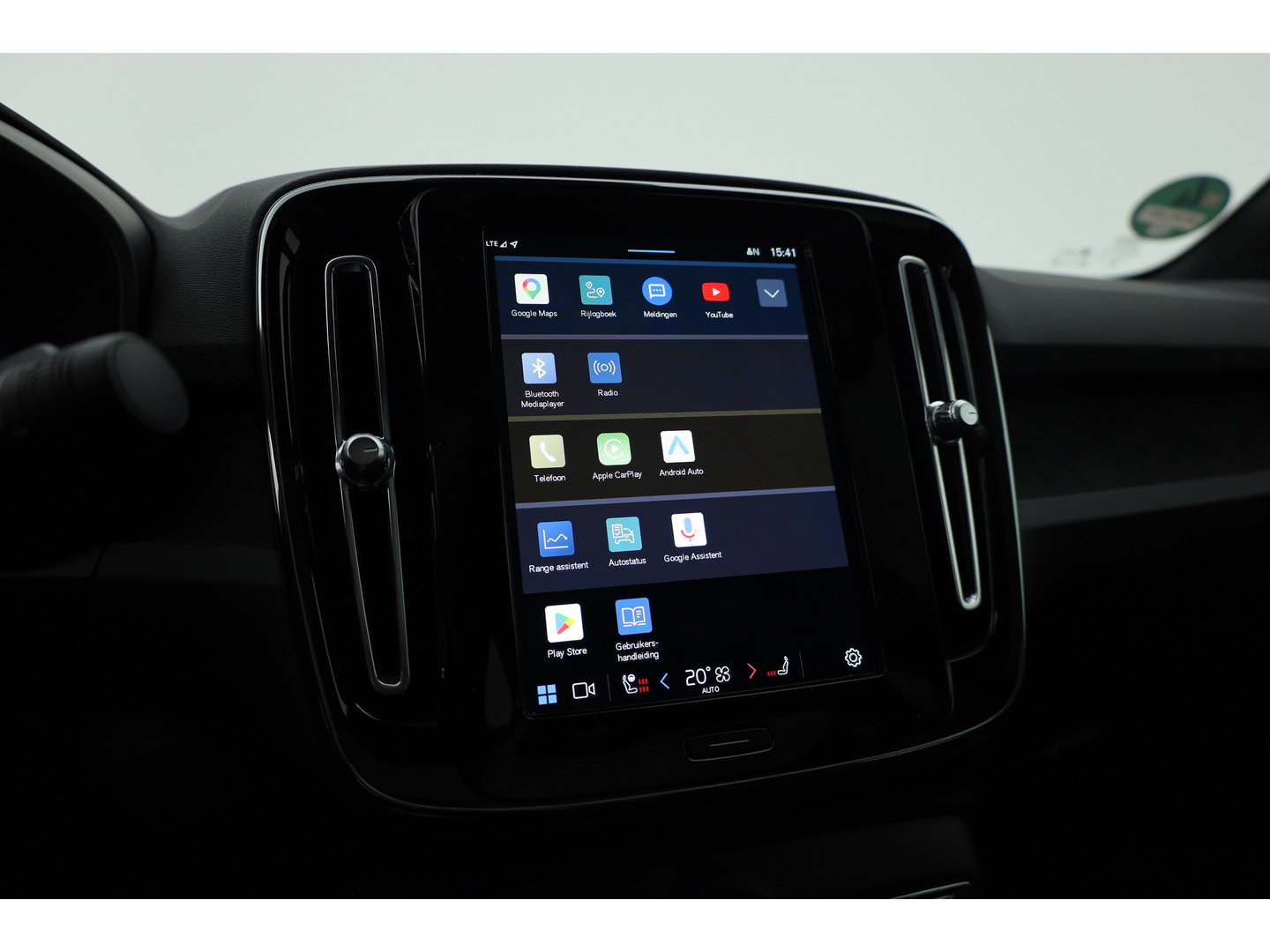 Volvo C40 Single Motor Core 69 kWh | 438 Km | Trekhaak | Google | Stoel + stuurverw. | Warmtepomp |