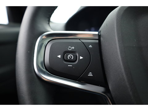 Volvo C40 Single Motor Core 69 kWh | 438 Km | Trekhaak | Google | Stoel + stuurverw. | Warmtepomp |