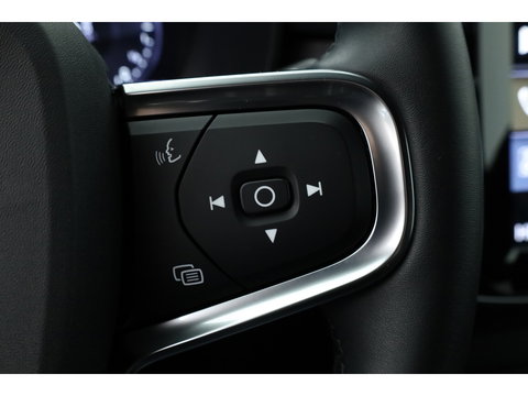 Volvo XC40 1.5 T4 Plug-in hybrid Plus Dark | 360 camera | elek. stoelen + verwarmd | H&K Audio |