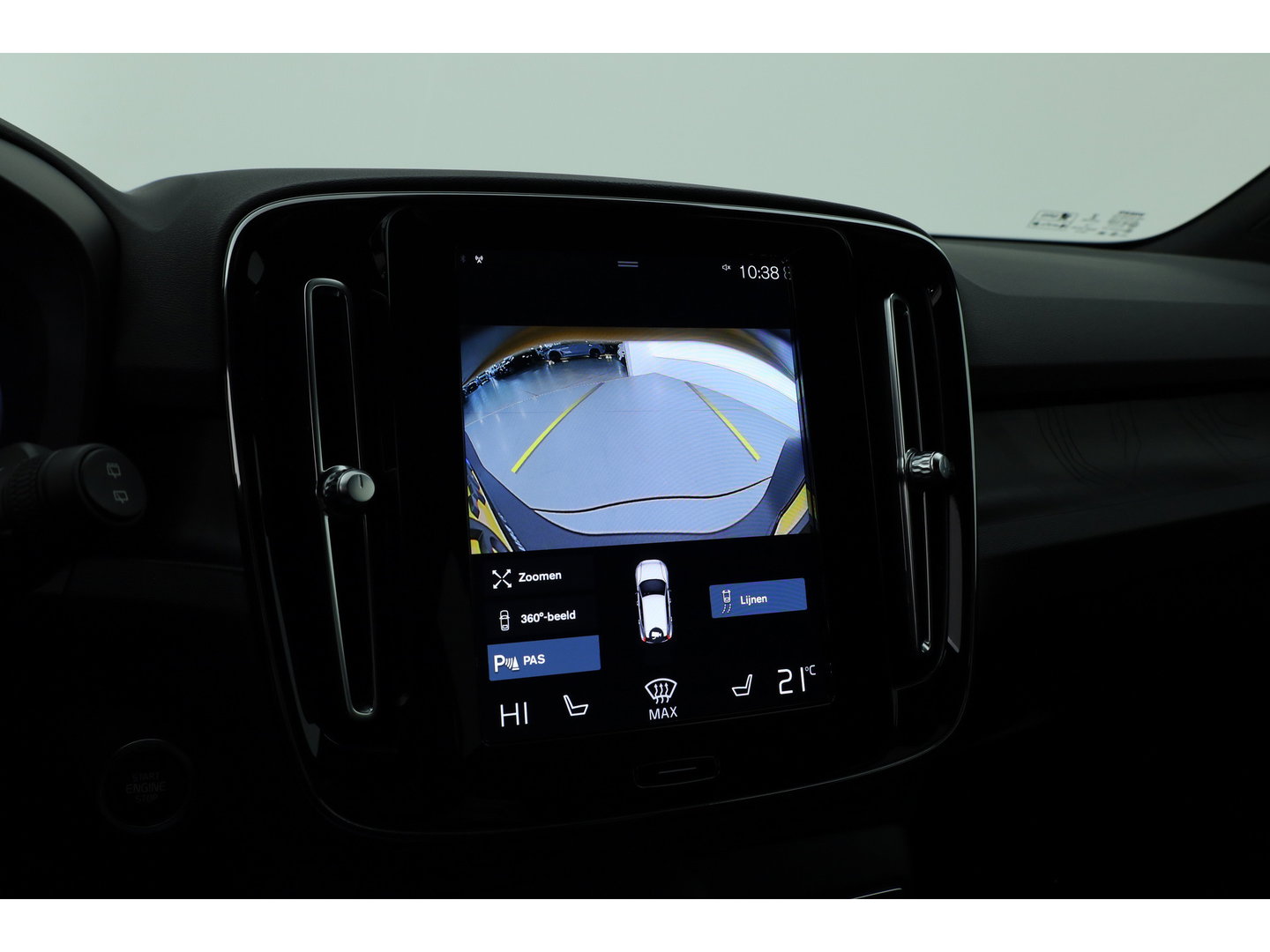 Volvo XC40 1.5 T4 Plug-in hybrid Plus Dark | 360 camera | elek. stoelen + verwarmd | H&K Audio |