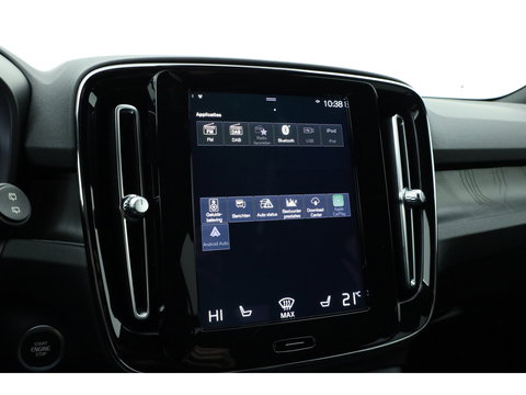 Volvo XC40 1.5 T4 Plug-in hybrid Plus Dark | 360 camera | elek. stoelen + verwarmd | H&K Audio |