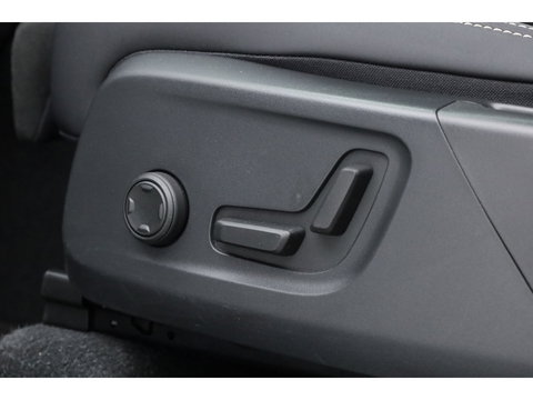 Volvo XC40 1.5 T4 Plug-in hybrid Plus Dark | 360 camera | elek. stoelen + verwarmd | H&K Audio |