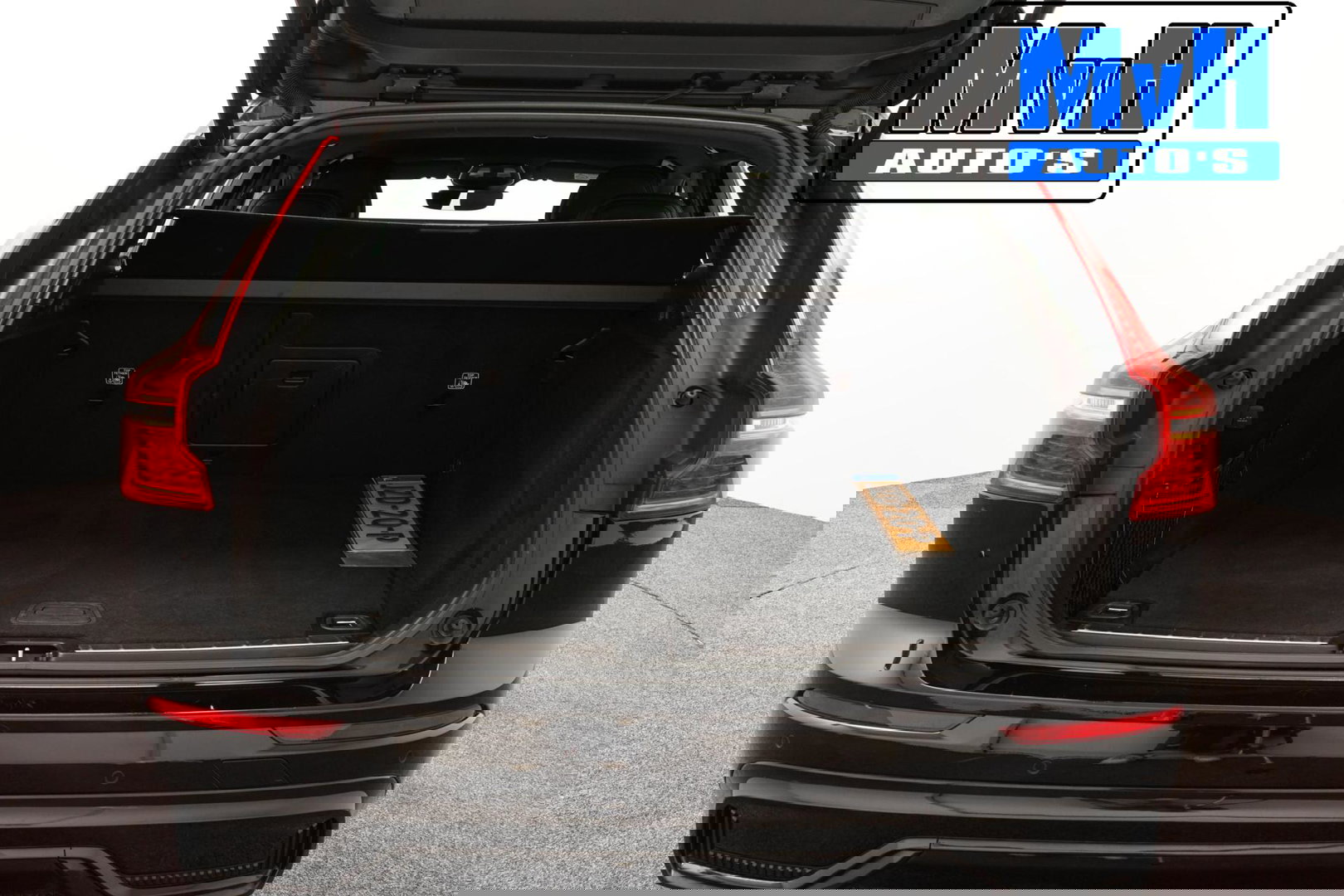 Volvo XC60 2.0 B5 R-Design|235PK|STOELVERW|CAMERA|LEER|KEYLESS