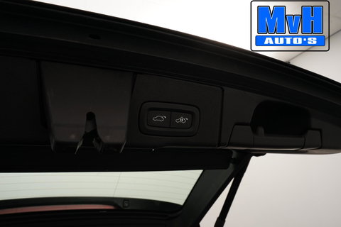 Volvo XC60 2.0 B5 R-Design|235PK|STOELVERW|CAMERA|LEER|KEYLESS