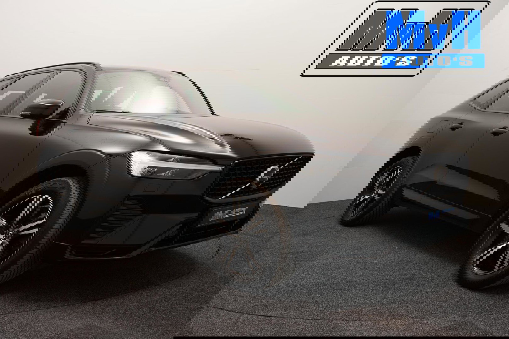 Volvo XC60 2.0 B5 R-Design|235PK|STOELVERW|CAMERA|LEER|KEYLESS