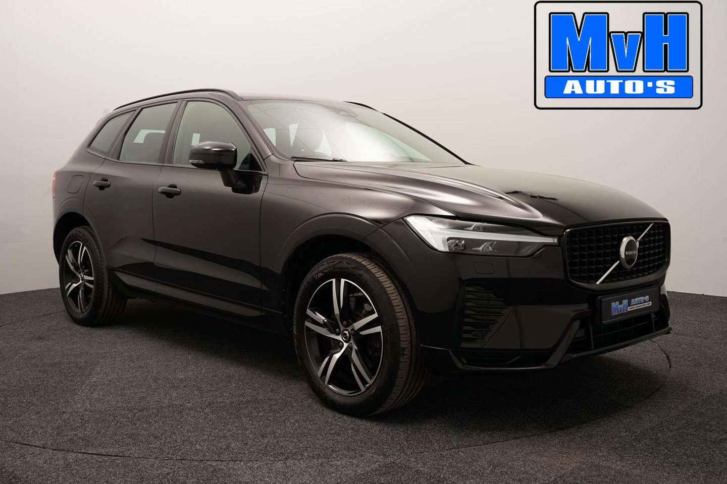 Volvo XC60 2.0 B5 R-Design|235PK|STOELVERW|CAMERA|LEER|KEYLESS