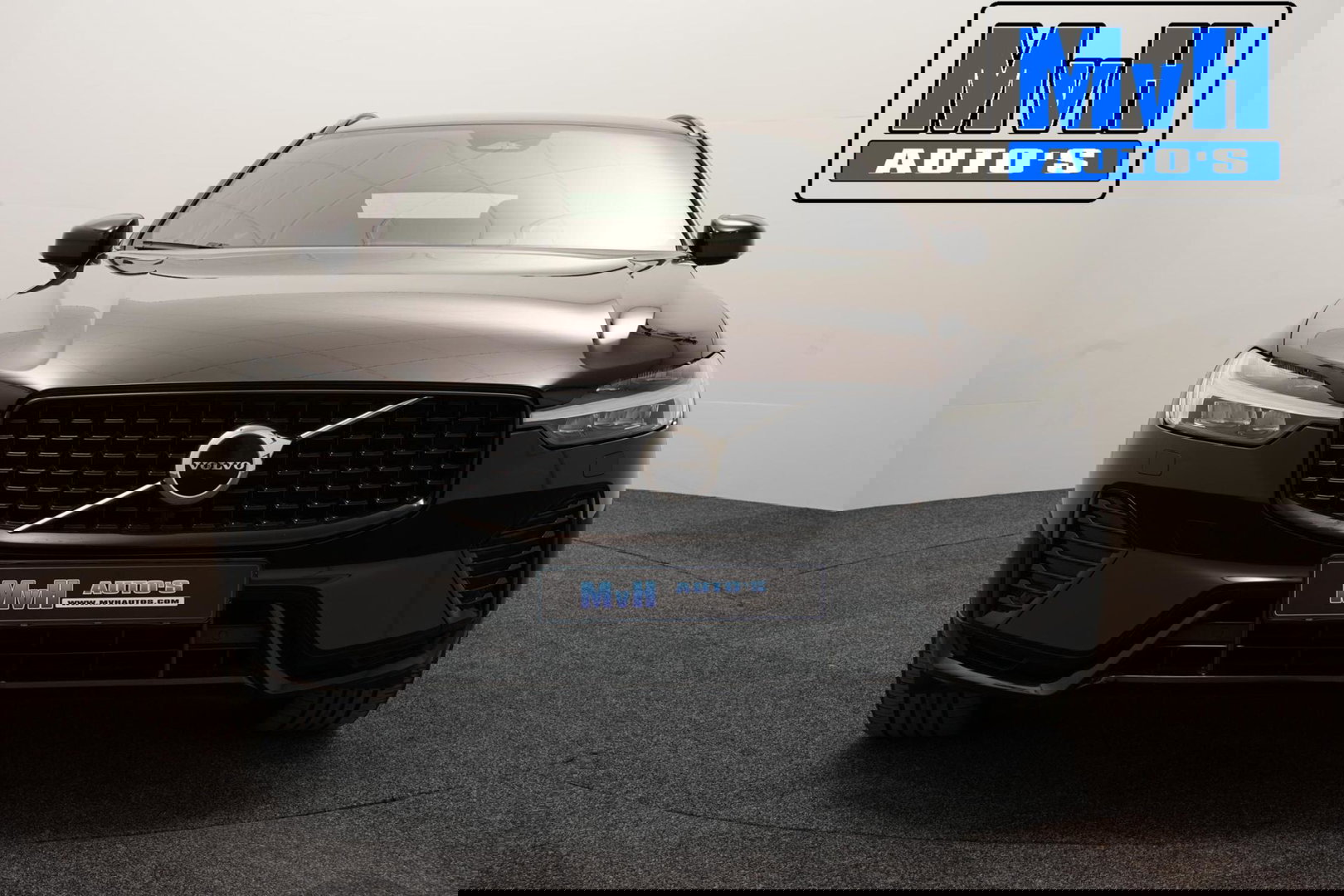 Volvo XC60 2.0 B5 R-Design|235PK|STOELVERW|CAMERA|LEER|KEYLESS