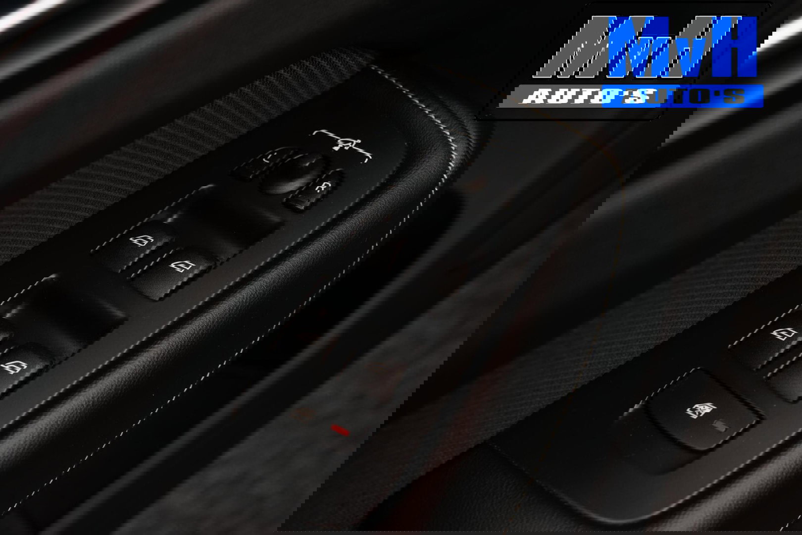 Volvo XC60 2.0 B5 R-Design|235PK|STOELVERW|CAMERA|LEER|KEYLESS