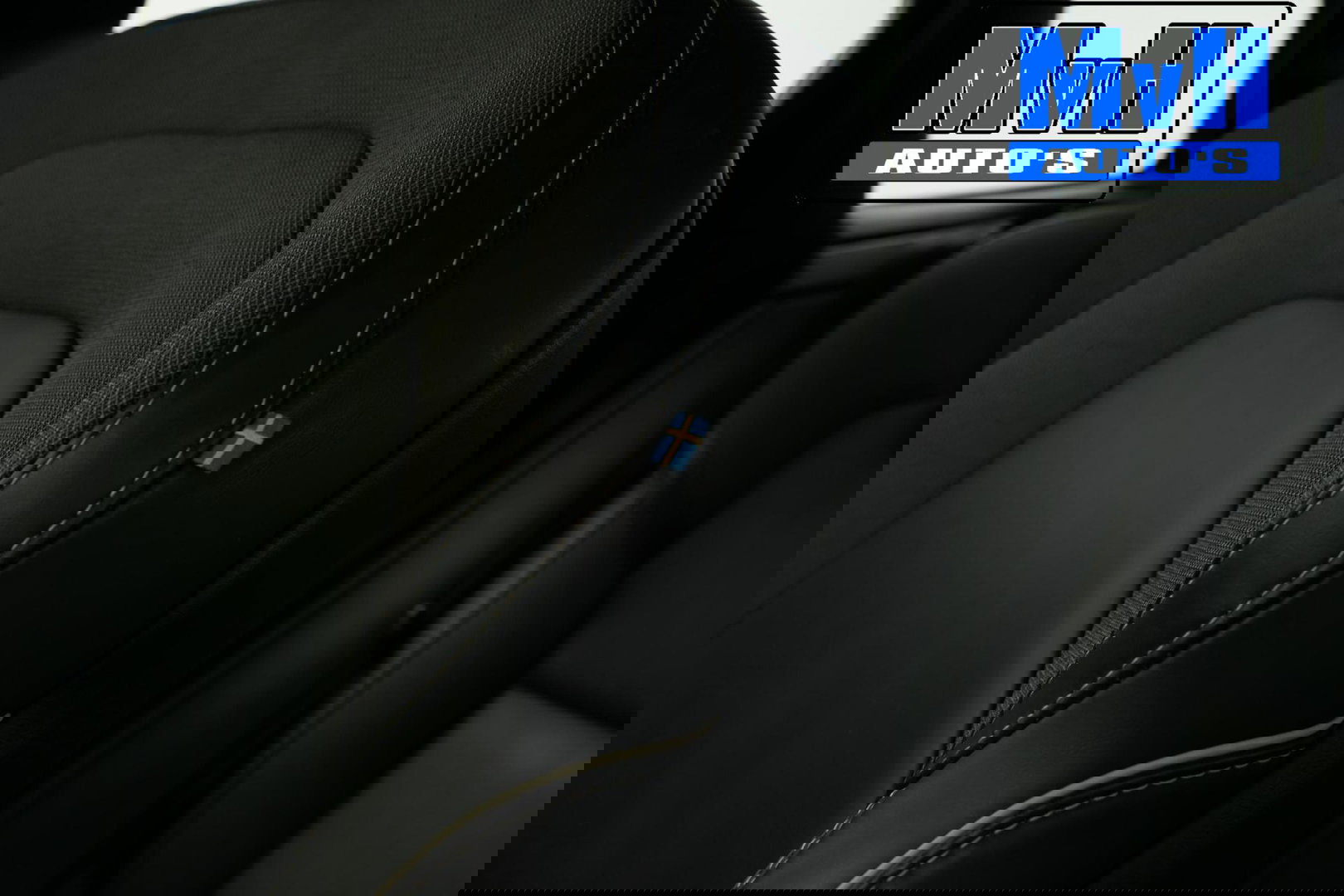 Volvo XC60 2.0 B5 R-Design|235PK|STOELVERW|CAMERA|LEER|KEYLESS