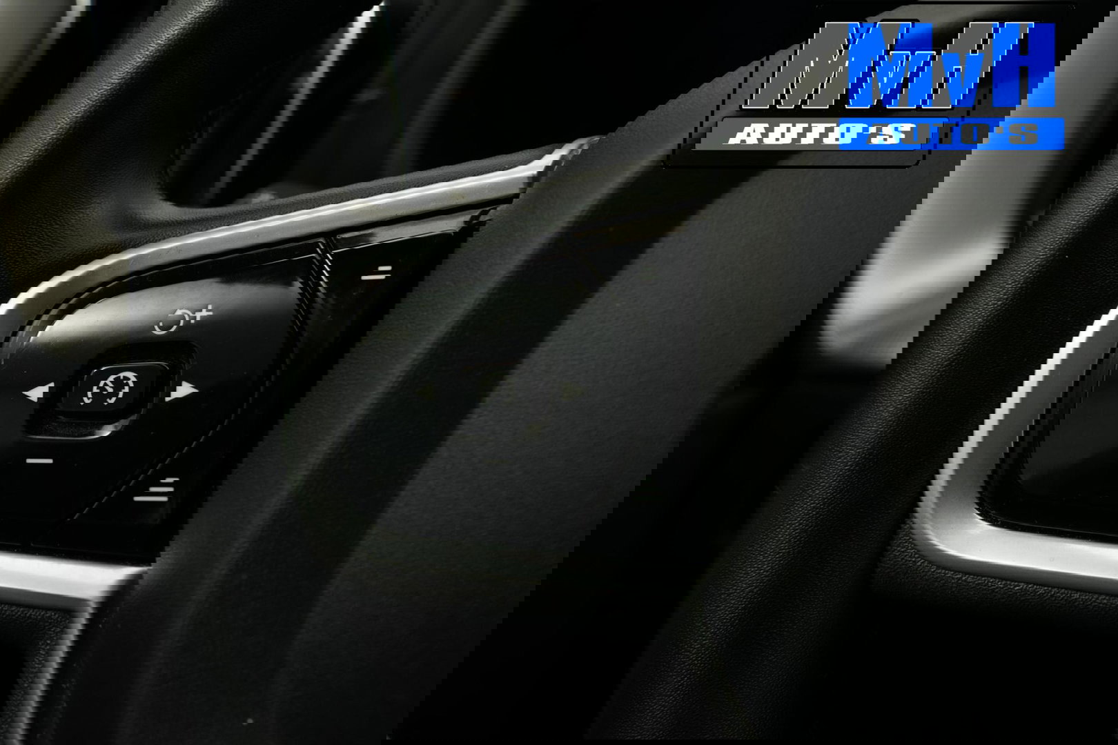 Volvo XC60 2.0 B5 R-Design|235PK|STOELVERW|CAMERA|LEER|KEYLESS