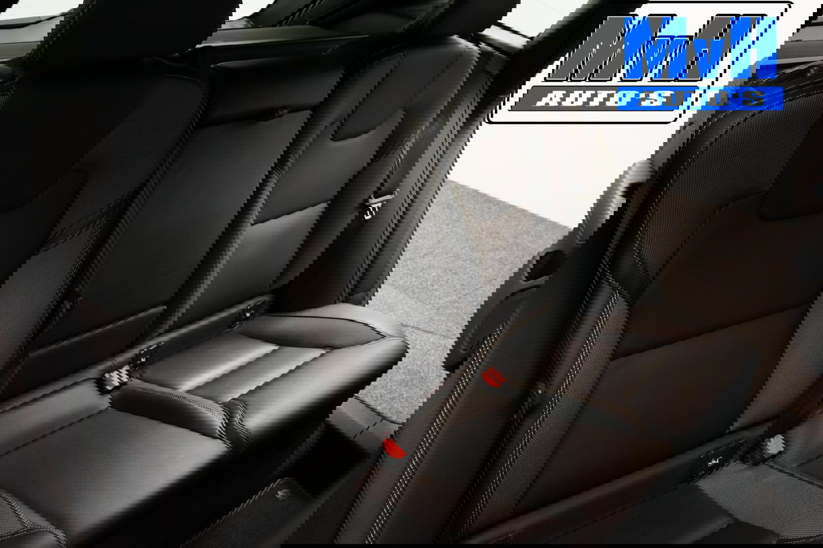 Volvo XC60 2.0 B5 R-Design|235PK|STOELVERW|CAMERA|LEER|KEYLESS