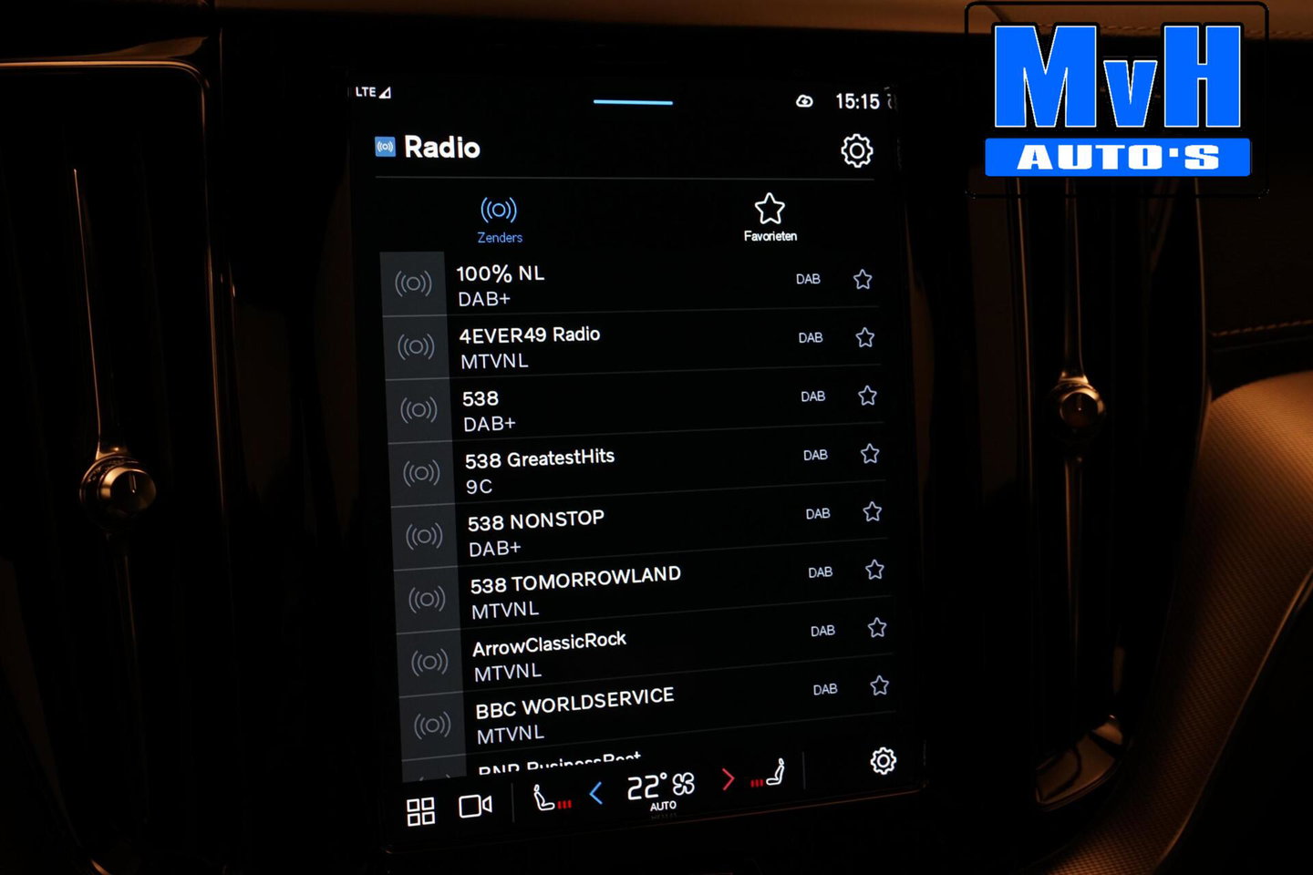 Volvo XC60 2.0 B5 R-Design|235PK|STOELVERW|CAMERA|LEER|KEYLESS