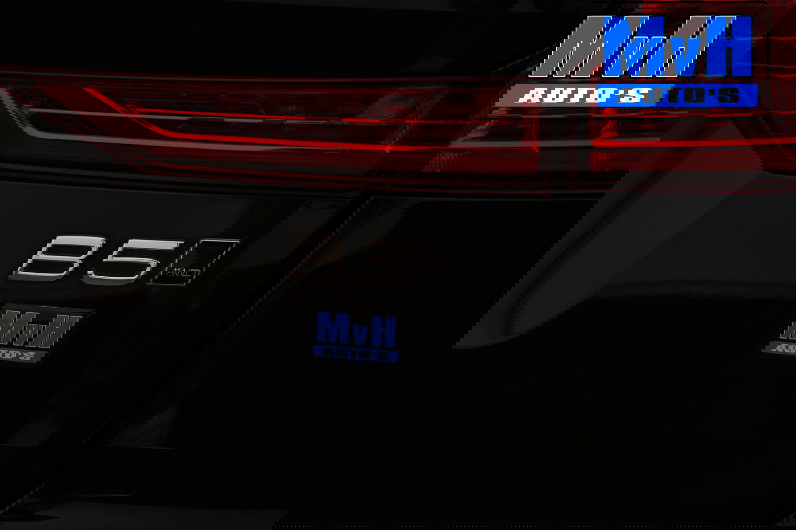 Volvo XC60 2.0 B5 R-Design|235PK|STOELVERW|CAMERA|LEER|KEYLESS