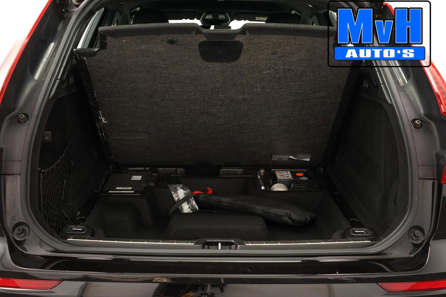 Volvo XC60 2.0 B5 R-Design|235PK|STOELVERW|CAMERA|LEER|KEYLESS