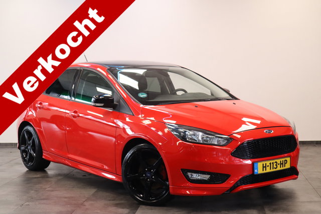 Ford Focus - 1.5 Red Edition Stoel + Stuurverwarming 18'' Zwart dak
