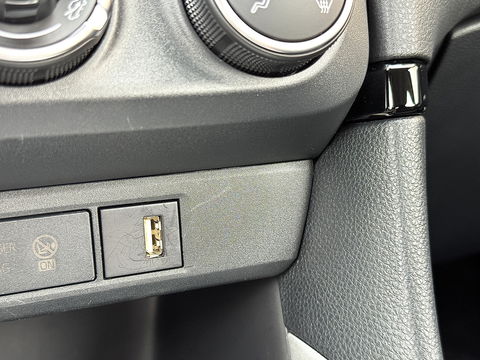 Toyota Yaris 1.5 VVT-i Active | Apple Carplay | Android Auto | Camera | Origineel Nederlands | Adaptieve Cruise Control | Lane Assist | DAB+ | Grootlichtassistent | Isofix | Airconditioning |