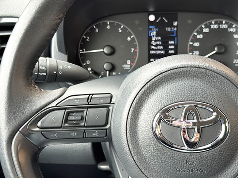 Toyota Yaris 1.5 VVT-i Active | Apple Carplay | Android Auto | Camera | Origineel Nederlands | Adaptieve Cruise Control | Lane Assist | DAB+ | Grootlichtassistent | Isofix | Airconditioning |
